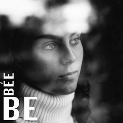 2543. BÉE “Be” (1)