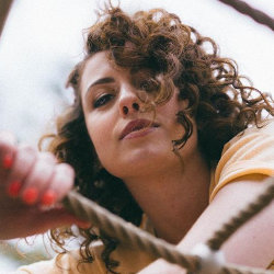 sara-diamond-nxtstyle-the-next-100-2020-music-guide
